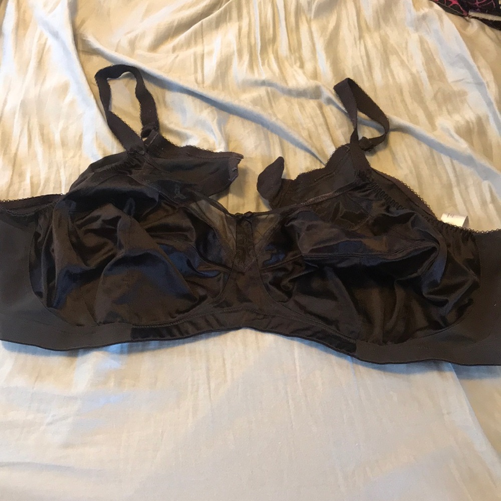 Full coverage bra